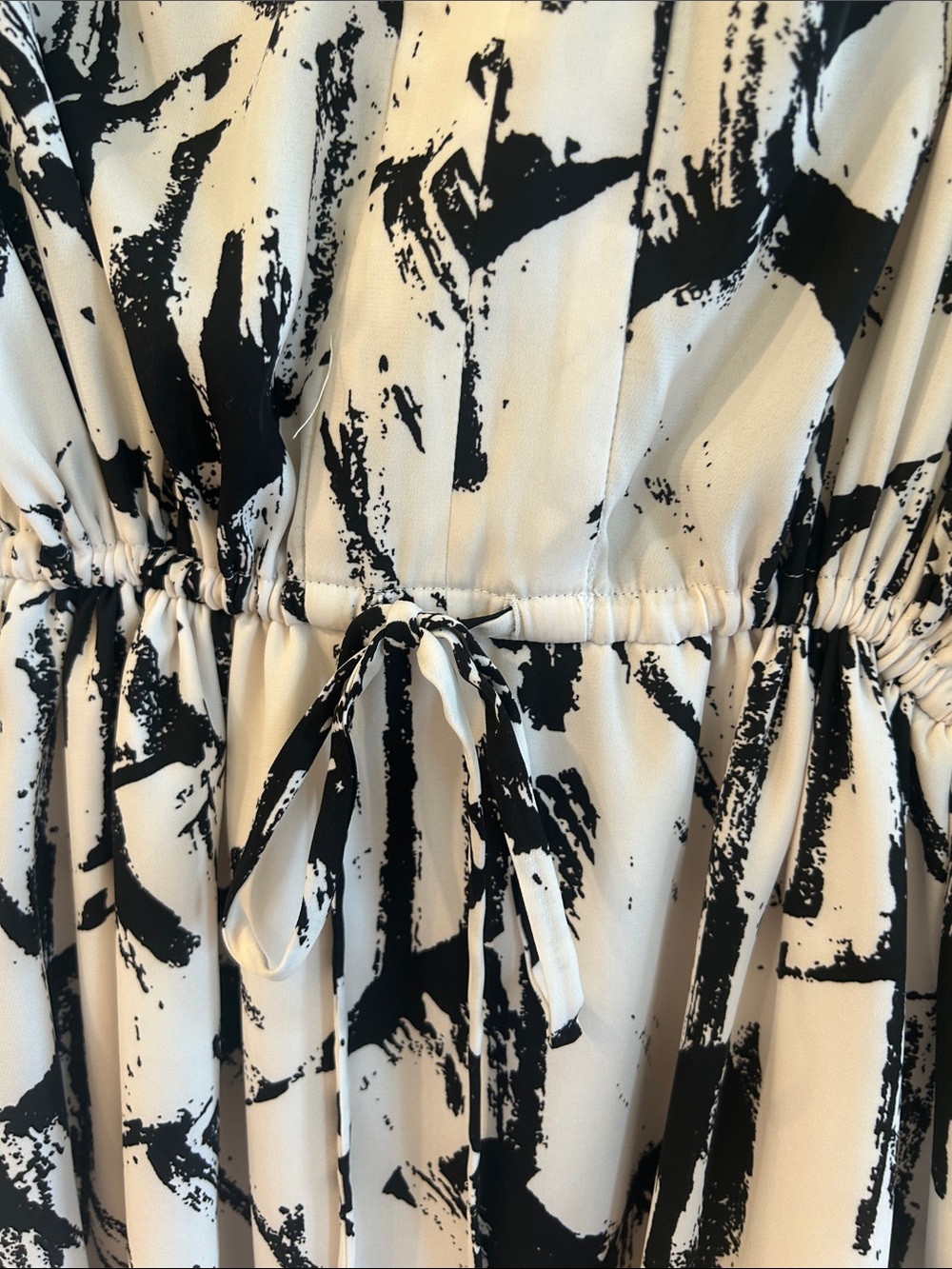 White House Black Market Monochrome Brushstroke Long Sleeve Dress - Picture 2 of 5